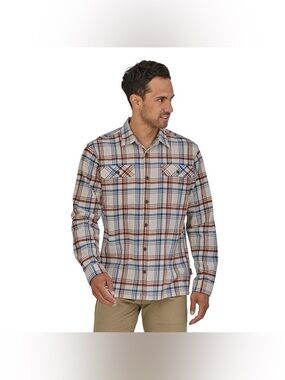 Patagonia men’s organic cotton plaid flannel shirt